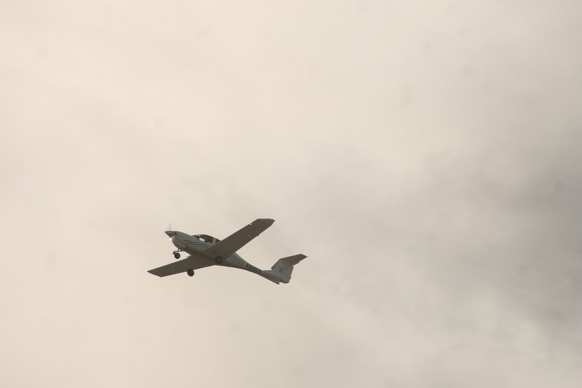 Diamond DA40 on the apron
